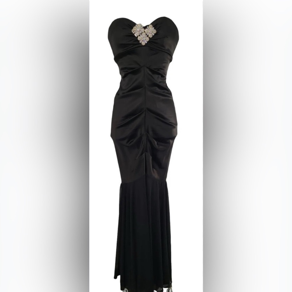 Cache Gown